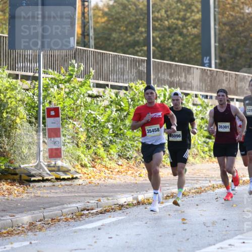 25.10.2026 - hella hamburg halbmarathon Jannik Wohlers http://msf.ph/oto/10848525 25.10.2026 10:17:16 Lombardsbrücke 1999, 30331, 30016, 30014, 22520, 13755, 2154, 2321, 23702 meine-sportfotos.de