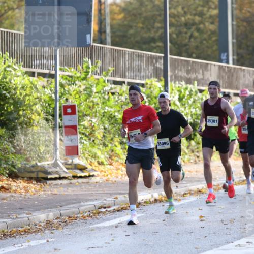25.10.2026 - hella hamburg halbmarathon Jannik Wohlers http://msf.ph/oto/10848530 25.10.2026 10:17:16 Lombardsbrücke 1999, 30331, 30016, 30014, 22520, 13755, 2154, 2321, 23702 meine-sportfotos.de