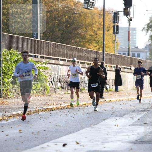 25.10.2026 - hella hamburg halbmarathon Jannik Wohlers http://msf.ph/oto/10848558 25.10.2026 10:17:25 Lombardsbrücke 32845, 35439, 3296, 12292, 34853 meine-sportfotos.de