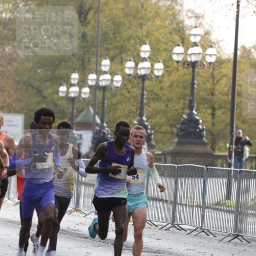 25.10.2026 - hella hamburg halbmarathon Antke Förster http://msf.ph/oto/10855980 25.10.2026 10:07:41 Lombardsbrücke 10, 1, 19, 24, 3, 54, 29, 8 meine-sportfotos.de