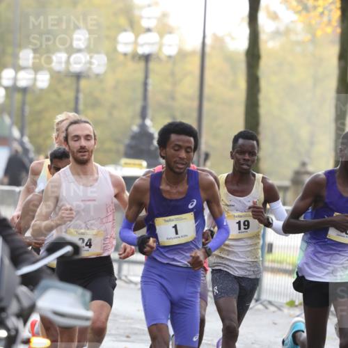 25.10.2026 - hella hamburg halbmarathon Antke Förster http://msf.ph/oto/10855987 25.10.2026 10:07:42 Lombardsbrücke 24, 19, 1, 10, 3, 54, 29, 8 meine-sportfotos.de