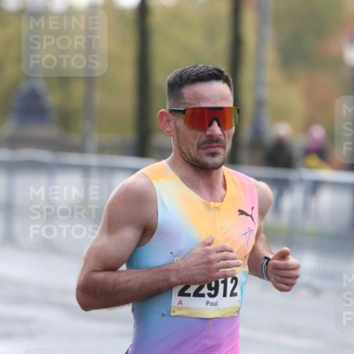 25.10.2026 - hella hamburg halbmarathon Antke Förster http://msf.ph/oto/10856063 25.10.2026 10:10:25 Lombardsbrücke 22912 meine-sportfotos.de