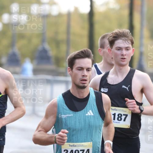 25.10.2026 - hella hamburg halbmarathon Antke Förster http://msf.ph/oto/10856088 25.10.2026 10:10:56 Lombardsbrücke 23, 16804, 6187, 31, 46, 35778, 34751, 34074 meine-sportfotos.de