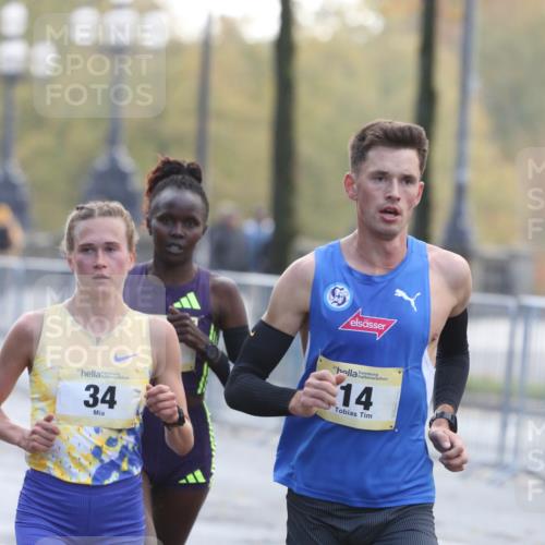 25.10.2026 - hella hamburg halbmarathon Antke Förster http://msf.ph/oto/10856174 25.10.2026 10:11:50 Lombardsbrücke 14, 32, 34 meine-sportfotos.de