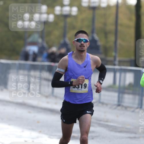 25.10.2026 - hella hamburg halbmarathon Antke Förster http://msf.ph/oto/10856224 25.10.2026 10:13:11 Lombardsbrücke 10664, 20315, 9319 meine-sportfotos.de
