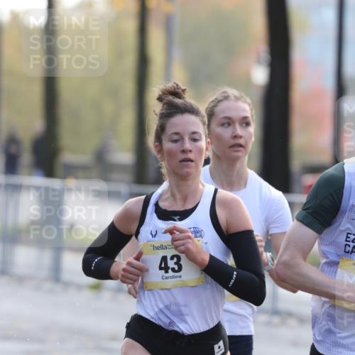 25.10.2026 - hella hamburg halbmarathon Antke Förster http://msf.ph/oto/10856319 25.10.2026 10:14:04 Lombardsbrücke 43, 51, 42, 31572, 13655, 19518, 17147 meine-sportfotos.de