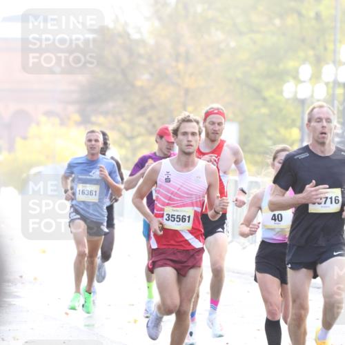 25.10.2026 - hella hamburg halbmarathon Antke Förster http://msf.ph/oto/10856391 25.10.2026 10:14:31 Lombardsbrücke 35561, 40, 33716, 34396, 30965, 11655 meine-sportfotos.de