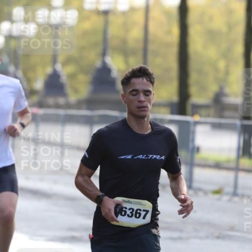 25.10.2026 - hella hamburg halbmarathon Antke Förster http://msf.ph/oto/10856476 25.10.2026 10:15:10 Lombardsbrücke 36367, 22899, 6342 meine-sportfotos.de