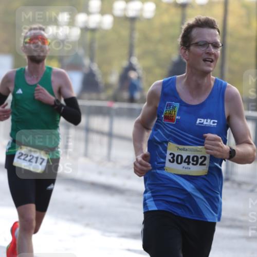 25.10.2026 - hella hamburg halbmarathon Antke Förster http://msf.ph/oto/10856690 25.10.2026 10:16:24 Lombardsbrücke 33293, 31125, 30492, 22217 meine-sportfotos.de