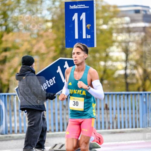 25.10.2026 - hella hamburg halbmarathon Dr. Thomas Lammeyer http://msf.ph/oto/11052045 25.10.2026 10:09:37 Kennedybrücke 11, 11, 30 meine-sportfotos.de