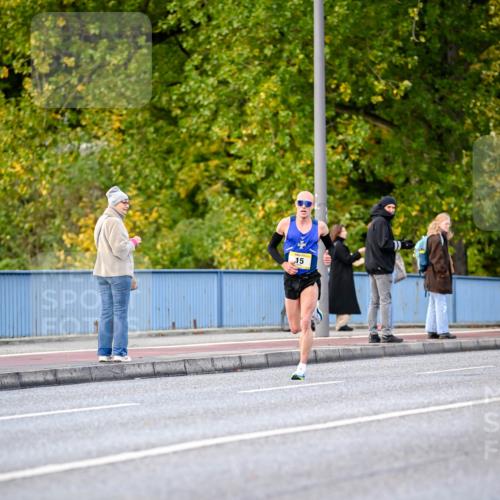 25.10.2026 - hella hamburg halbmarathon Dr. Thomas Lammeyer http://msf.ph/oto/11052050 25.10.2026 10:09:47 Kennedybrücke 15 meine-sportfotos.de