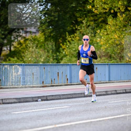 25.10.2026 - hella hamburg halbmarathon Dr. Thomas Lammeyer http://msf.ph/oto/11052073 25.10.2026 10:09:49 Kennedybrücke 15 meine-sportfotos.de