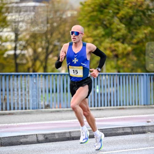 25.10.2026 - hella hamburg halbmarathon Dr. Thomas Lammeyer http://msf.ph/oto/11052106 25.10.2026 10:09:51 Kennedybrücke 15 meine-sportfotos.de