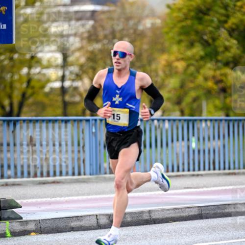 25.10.2026 - hella hamburg halbmarathon Dr. Thomas Lammeyer http://msf.ph/oto/11052109 25.10.2026 10:09:51 Kennedybrücke 15 meine-sportfotos.de