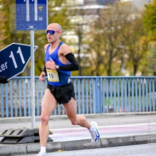25.10.2026 - hella hamburg halbmarathon Dr. Thomas Lammeyer http://msf.ph/oto/11052113 25.10.2026 10:09:51 Kennedybrücke 11, 11, 15 meine-sportfotos.de