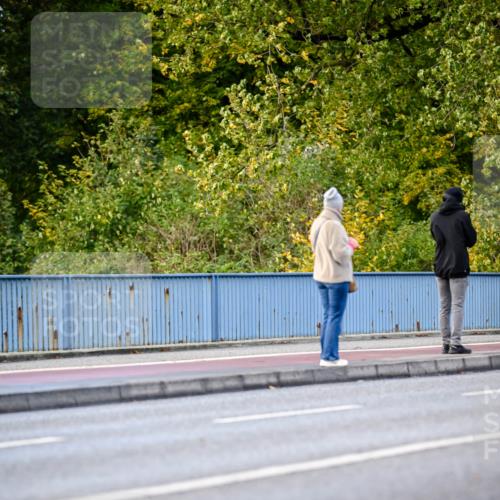 25.10.2026 - hella hamburg halbmarathon Dr. Thomas Lammeyer http://msf.ph/oto/11052117 25.10.2026 10:10:37 Kennedybrücke  meine-sportfotos.de