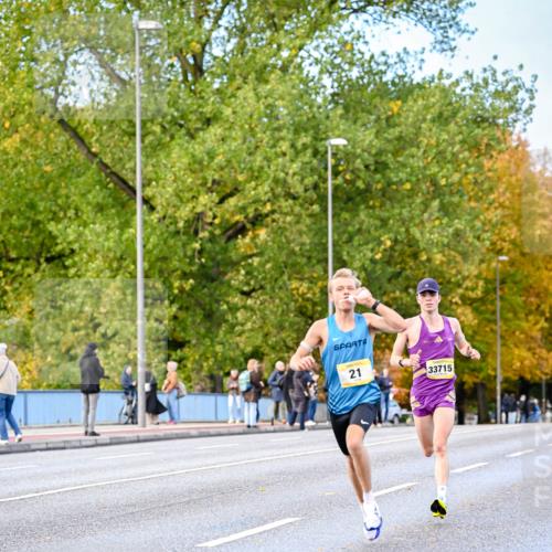 25.10.2026 - hella hamburg halbmarathon Dr. Thomas Lammeyer http://msf.ph/oto/11052182 25.10.2026 10:10:54 Kennedybrücke 21, 33715 meine-sportfotos.de