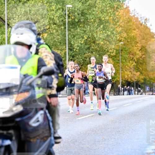 25.10.2026 - hella hamburg halbmarathon Dr. Thomas Lammeyer http://msf.ph/oto/11052473 25.10.2026 10:12:29 Kennedybrücke 31, 34751, 5778 meine-sportfotos.de