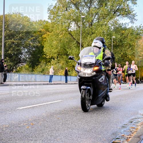 25.10.2026 - hella hamburg halbmarathon Dr. Thomas Lammeyer http://msf.ph/oto/11052476 25.10.2026 10:12:29 Kennedybrücke 23, 25, 2026 meine-sportfotos.de