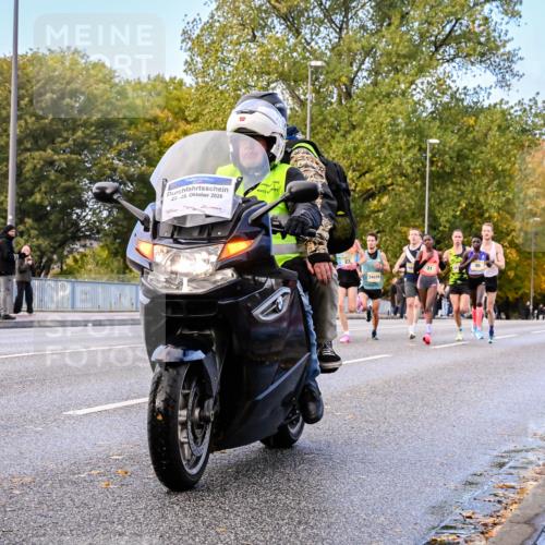 25.10.2026 - hella hamburg halbmarathon Dr. Thomas Lammeyer http://msf.ph/oto/11052487 25.10.2026 10:12:30 Kennedybrücke 23, 25, 2026, 34074 meine-sportfotos.de