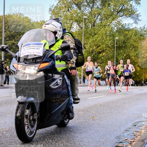 25.10.2026 - hella hamburg halbmarathon Dr. Thomas Lammeyer http://msf.ph/oto/11052492 25.10.2026 10:12:30 Kennedybrücke 23, 25, 2026, 34074, 1680, 31, 34751, 46 meine-sportfotos.de