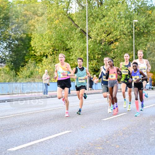 25.10.2026 - hella hamburg halbmarathon Dr. Thomas Lammeyer http://msf.ph/oto/11052500 25.10.2026 10:12:31 Kennedybrücke 16, 34074, 31, 34751, 46, 35778 meine-sportfotos.de