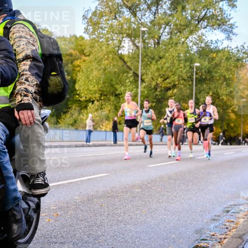 25.10.2026 - hella hamburg halbmarathon Dr. Thomas Lammeyer http://msf.ph/oto/11052503 25.10.2026 10:12:31 Kennedybrücke  meine-sportfotos.de
