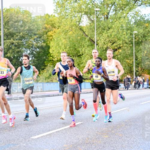 25.10.2026 - hella hamburg halbmarathon Dr. Thomas Lammeyer http://msf.ph/oto/11052534 25.10.2026 10:12:32 Kennedybrücke 23, 23, 16, 46, 34074, 31, 35778 meine-sportfotos.de