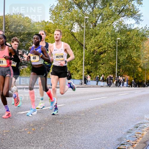 25.10.2026 - hella hamburg halbmarathon Dr. Thomas Lammeyer http://msf.ph/oto/11052567 25.10.2026 10:12:33 Kennedybrücke 31, 87, 46, 35778 meine-sportfotos.de