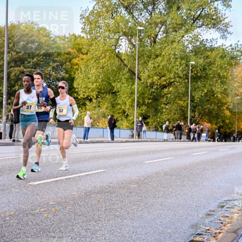25.10.2026 - hella hamburg halbmarathon Dr. Thomas Lammeyer http://msf.ph/oto/11052612 25.10.2026 10:12:49 Kennedybrücke 37, 55, 52 meine-sportfotos.de