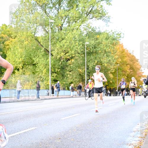 25.10.2026 - hella hamburg halbmarathon Dr. Thomas Lammeyer http://msf.ph/oto/11052712 25.10.2026 10:13:17 Kennedybrücke 4, 27, 346 meine-sportfotos.de
