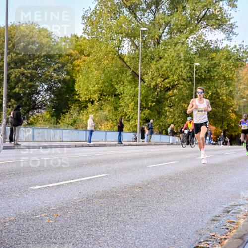 25.10.2026 - hella hamburg halbmarathon Dr. Thomas Lammeyer http://msf.ph/oto/11052722 25.10.2026 10:13:18 Kennedybrücke 27, 3467 meine-sportfotos.de