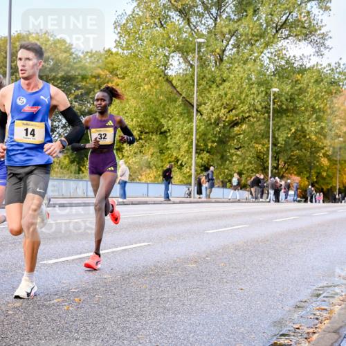 25.10.2026 - hella hamburg halbmarathon Dr. Thomas Lammeyer http://msf.ph/oto/11052819 25.10.2026 10:13:29 Kennedybrücke 34, 14, 32 meine-sportfotos.de