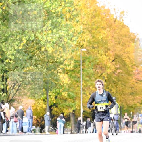 25.10.2026 - hella hamburg halbmarathon Dr. Thomas Lammeyer http://msf.ph/oto/11052843 25.10.2026 10:14:04 Kennedybrücke 22, 222 meine-sportfotos.de