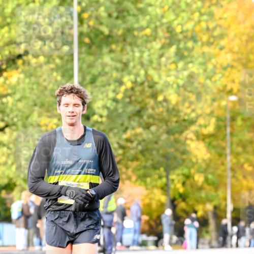 25.10.2026 - hella hamburg halbmarathon Dr. Thomas Lammeyer http://msf.ph/oto/11052895 25.10.2026 10:14:08 Kennedybrücke  meine-sportfotos.de