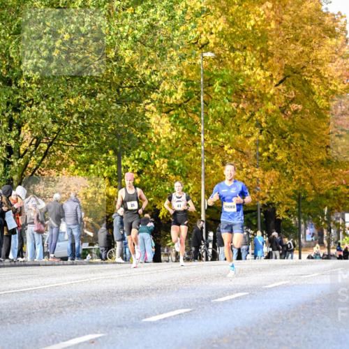 25.10.2026 - hella hamburg halbmarathon Dr. Thomas Lammeyer http://msf.ph/oto/11052921 25.10.2026 10:14:15 Kennedybrücke 26, 30088 meine-sportfotos.de