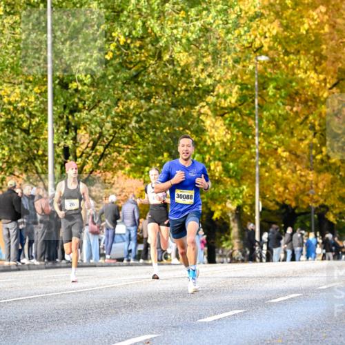 25.10.2026 - hella hamburg halbmarathon Dr. Thomas Lammeyer http://msf.ph/oto/11052962 25.10.2026 10:14:18 Kennedybrücke 30088, 26 meine-sportfotos.de