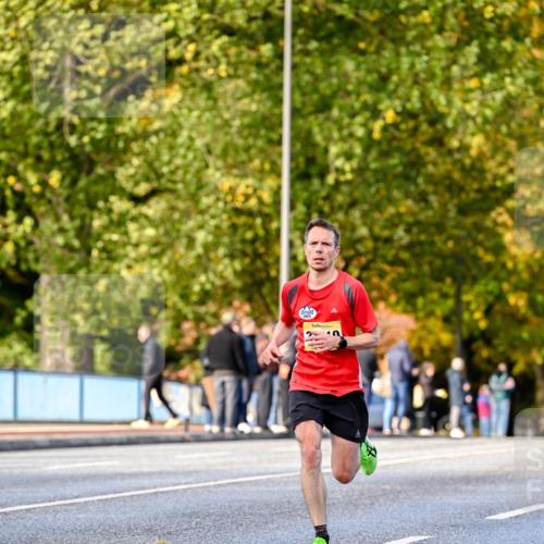 25.10.2026 - hella hamburg halbmarathon Dr. Thomas Lammeyer http://msf.ph/oto/11053180 25.10.2026 10:15:09 Kennedybrücke 2 meine-sportfotos.de