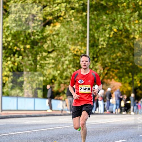 25.10.2026 - hella hamburg halbmarathon Dr. Thomas Lammeyer http://msf.ph/oto/11053187 25.10.2026 10:15:10 Kennedybrücke 21410 meine-sportfotos.de