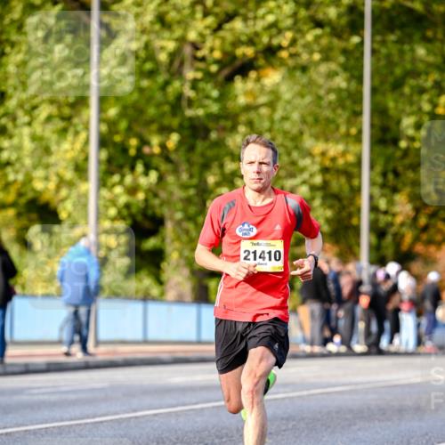 25.10.2026 - hella hamburg halbmarathon Dr. Thomas Lammeyer http://msf.ph/oto/11053200 25.10.2026 10:15:10 Kennedybrücke 21410 meine-sportfotos.de