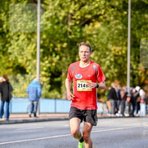 25.10.2026 - hella hamburg halbmarathon Dr. Thomas Lammeyer http://msf.ph/oto/11053203 25.10.2026 10:15:11 Kennedybrücke 2141 meine-sportfotos.de