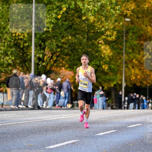 25.10.2026 - hella hamburg halbmarathon Dr. Thomas Lammeyer http://msf.ph/oto/11053229 25.10.2026 10:15:23 Kennedybrücke 31360 meine-sportfotos.de