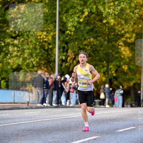 25.10.2026 - hella hamburg halbmarathon Dr. Thomas Lammeyer http://msf.ph/oto/11053241 25.10.2026 10:15:24 Kennedybrücke 31360 meine-sportfotos.de