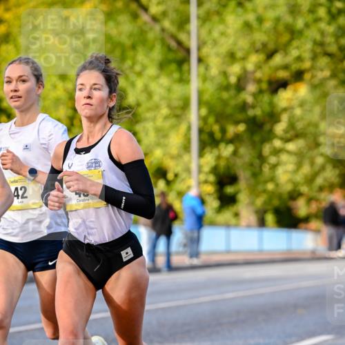 25.10.2026 - hella hamburg halbmarathon Dr. Thomas Lammeyer http://msf.ph/oto/11053380 25.10.2026 10:15:46 Kennedybrücke 42 meine-sportfotos.de
