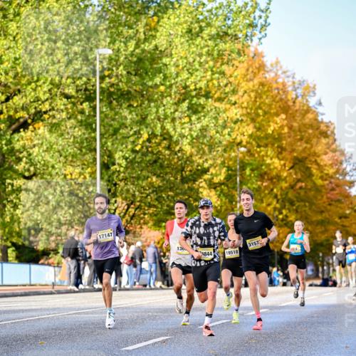 25.10.2026 - hella hamburg halbmarathon Dr. Thomas Lammeyer http://msf.ph/oto/11053422 25.10.2026 10:15:50 Kennedybrücke 17147, 136, 3157, 4844, 19518 meine-sportfotos.de