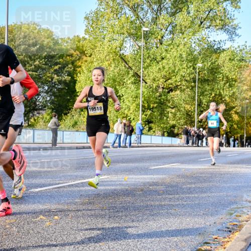 25.10.2026 - hella hamburg halbmarathon Dr. Thomas Lammeyer http://msf.ph/oto/11053474 25.10.2026 10:15:55 Kennedybrücke 31572, 19518, 44 meine-sportfotos.de
