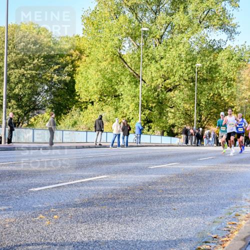 25.10.2026 - hella hamburg halbmarathon Dr. Thomas Lammeyer http://msf.ph/oto/11053546 25.10.2026 10:16:04 Kennedybrücke 34723, 35120 meine-sportfotos.de
