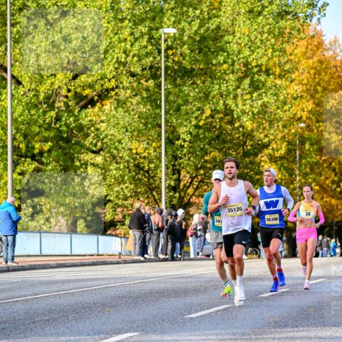 25.10.2026 - hella hamburg halbmarathon Dr. Thomas Lammeyer http://msf.ph/oto/11053552 25.10.2026 10:16:05 Kennedybrücke 347, 35120, 36396, 38 meine-sportfotos.de