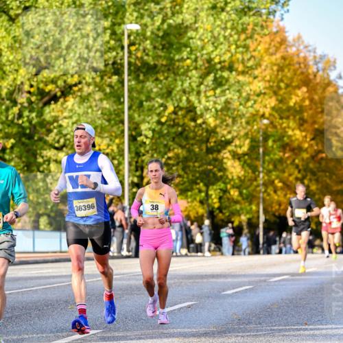 25.10.2026 - hella hamburg halbmarathon Dr. Thomas Lammeyer http://msf.ph/oto/11053581 25.10.2026 10:16:07 Kennedybrücke 36396, 38 meine-sportfotos.de