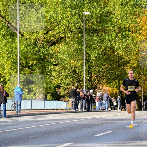 25.10.2026 - hella hamburg halbmarathon Dr. Thomas Lammeyer http://msf.ph/oto/11053627 25.10.2026 10:16:10 Kennedybrücke 33716 meine-sportfotos.de